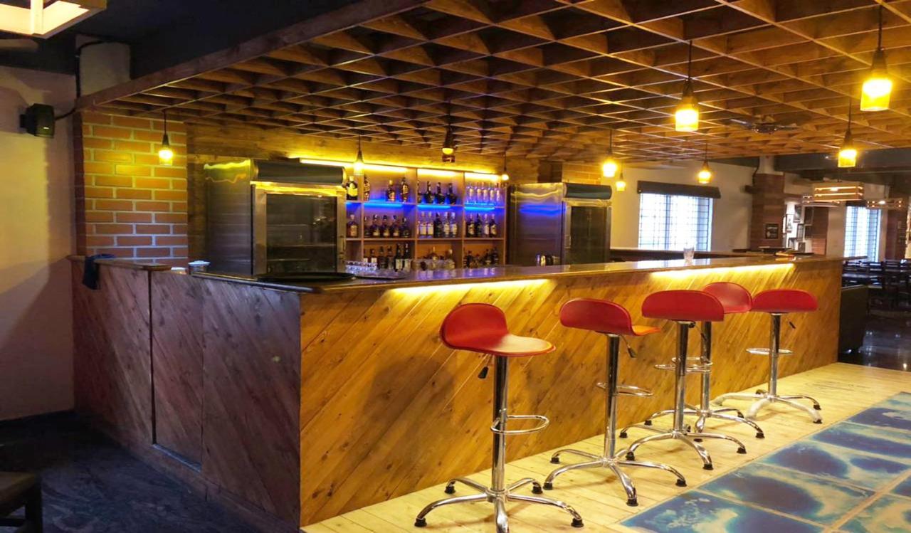 Coastal King Hotel Бангалор Екстериор снимка