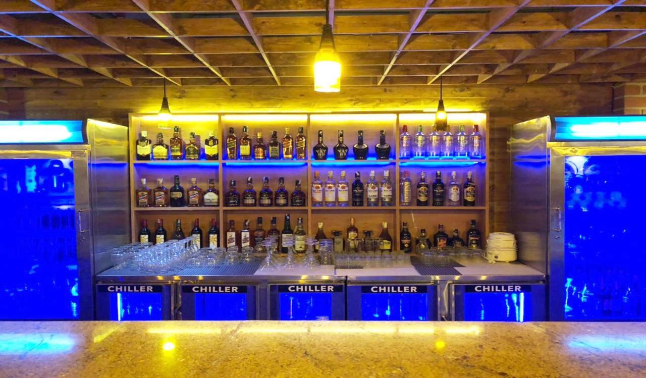 Coastal King Hotel Бангалор Екстериор снимка