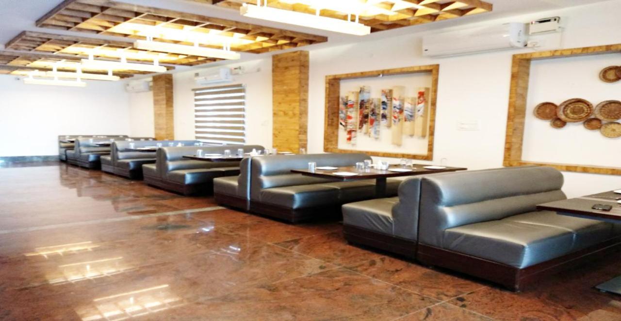 Coastal King Hotel Бангалор Екстериор снимка